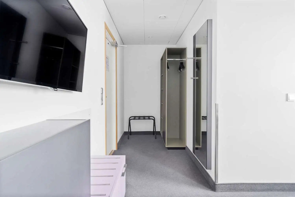 Best Western Plus Airport Hotel