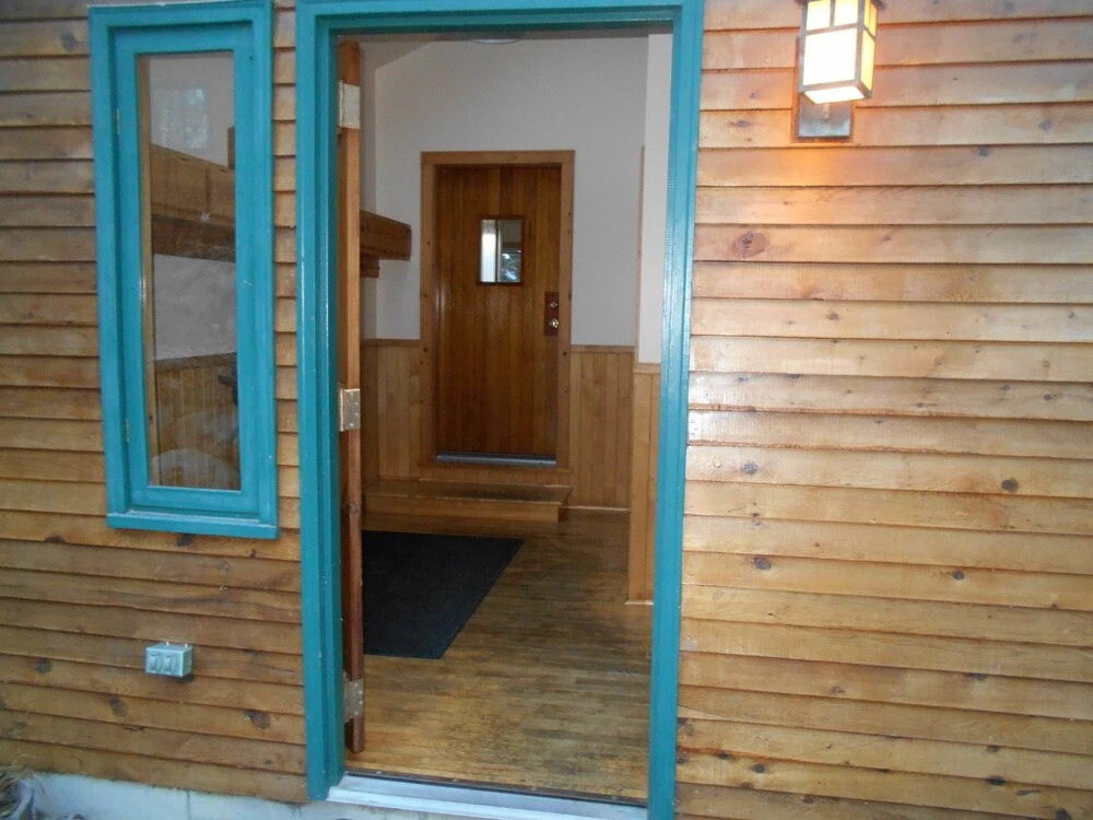 Chickadee Inn