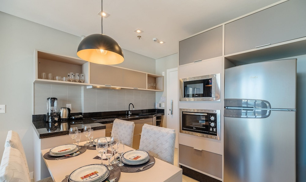 MHF II - Apts Variados em Prédio com Vista para o Mar em Itapema
