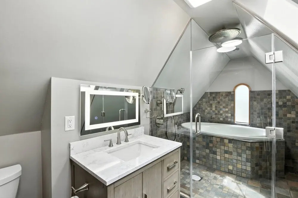 Charming Manville Heights Cottage Retreat 3 Bedroom Home