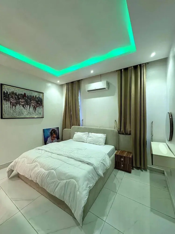 Oputa Jay Apartment