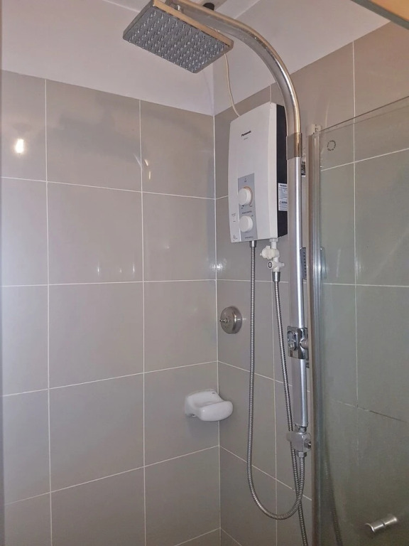 High-Tech Studio at Grass Residences -2 persons only, Quezon City