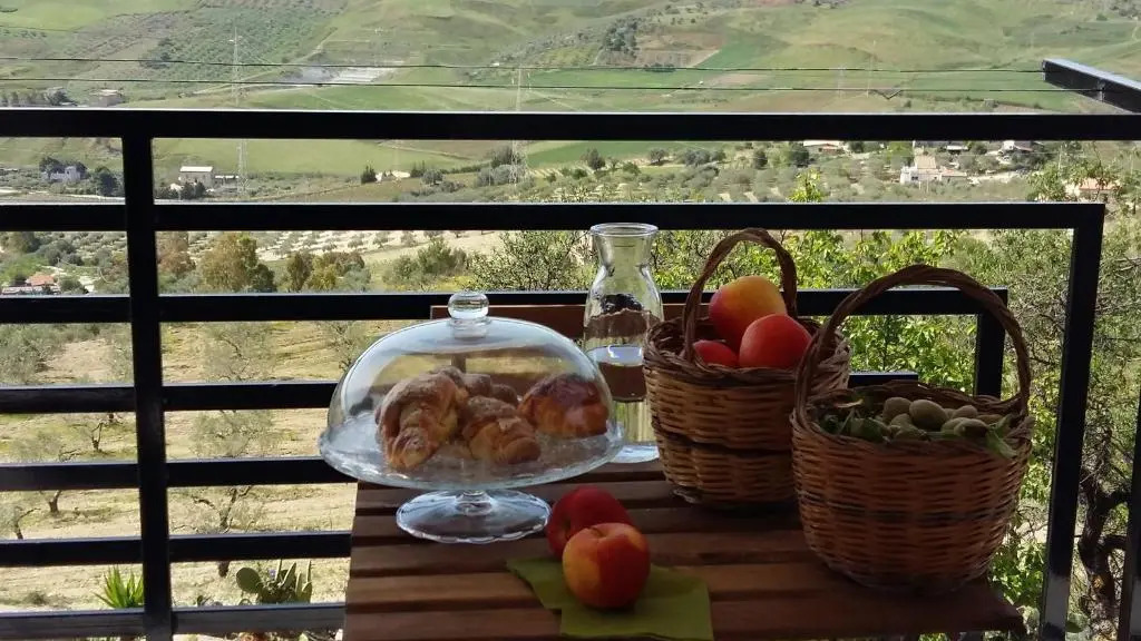 MennulaVirdi Country House
