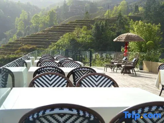 Go to see the mountain dwellers (Longji Jinkeng terraced shop)
