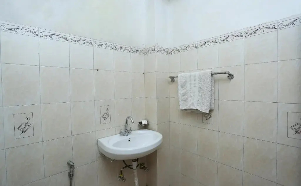 Hotel Raghav by OYO Rooms