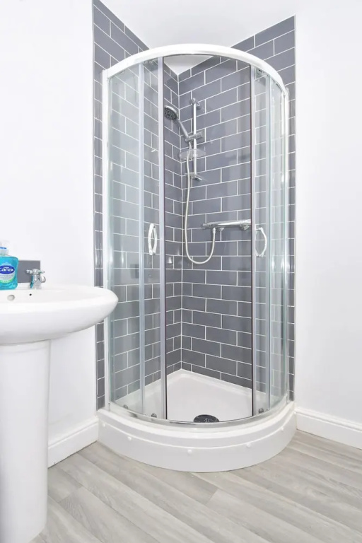 Townhouse @ 272 Walthall Street Crewe