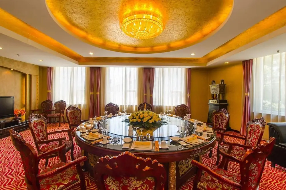 Jinhangxian International Business Hotel