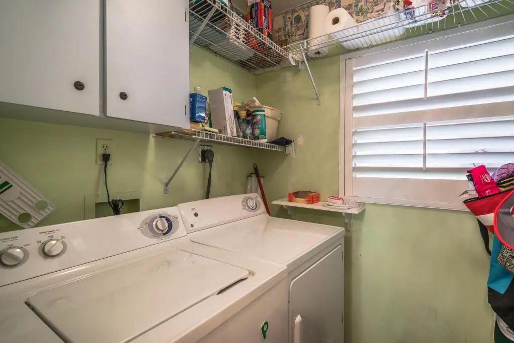 Bahia Vista 9-521 by Distinctive Beach Rentals