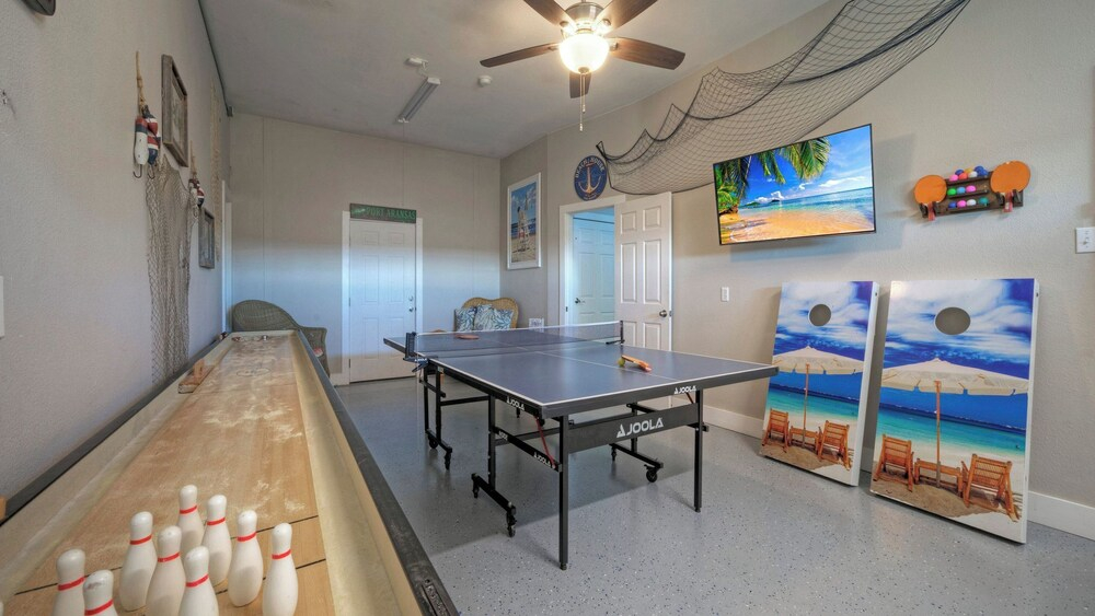Coastal Soiree Ocean Views, Game Room, & Steps From Port Aransas Beaches