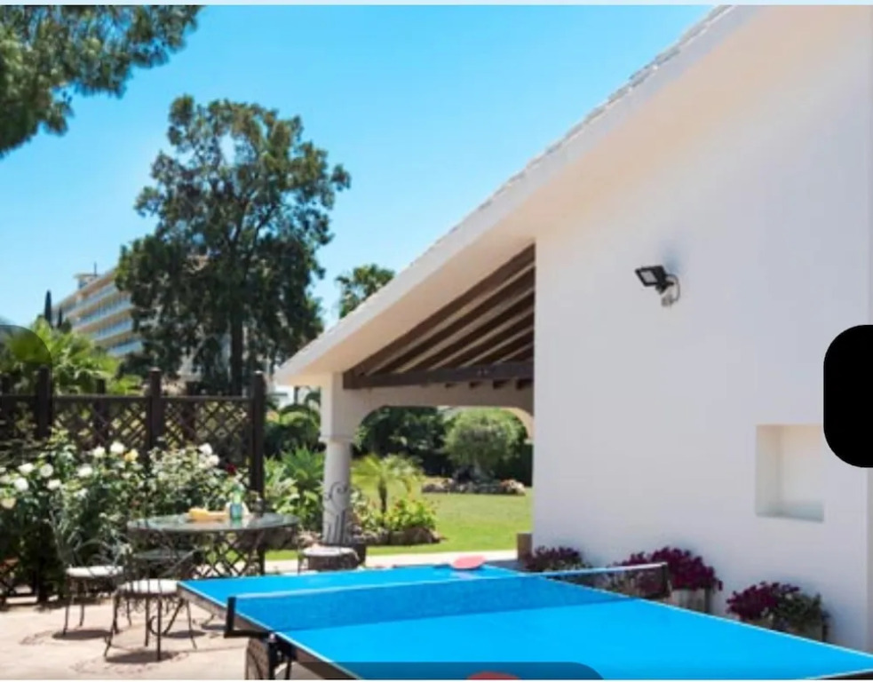 Villa With 5 Bedrooms in Estepona, With Private Pool, Enclosed Garden and Wifi - 500 m From the Beach