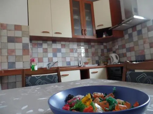 Apartment 4M