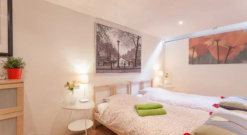 B&B with garden in Amsterdam