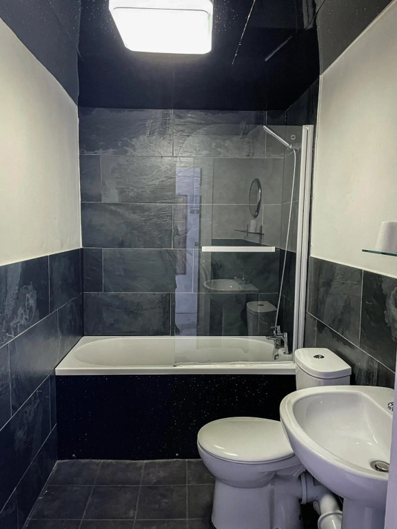 The New George Hotel