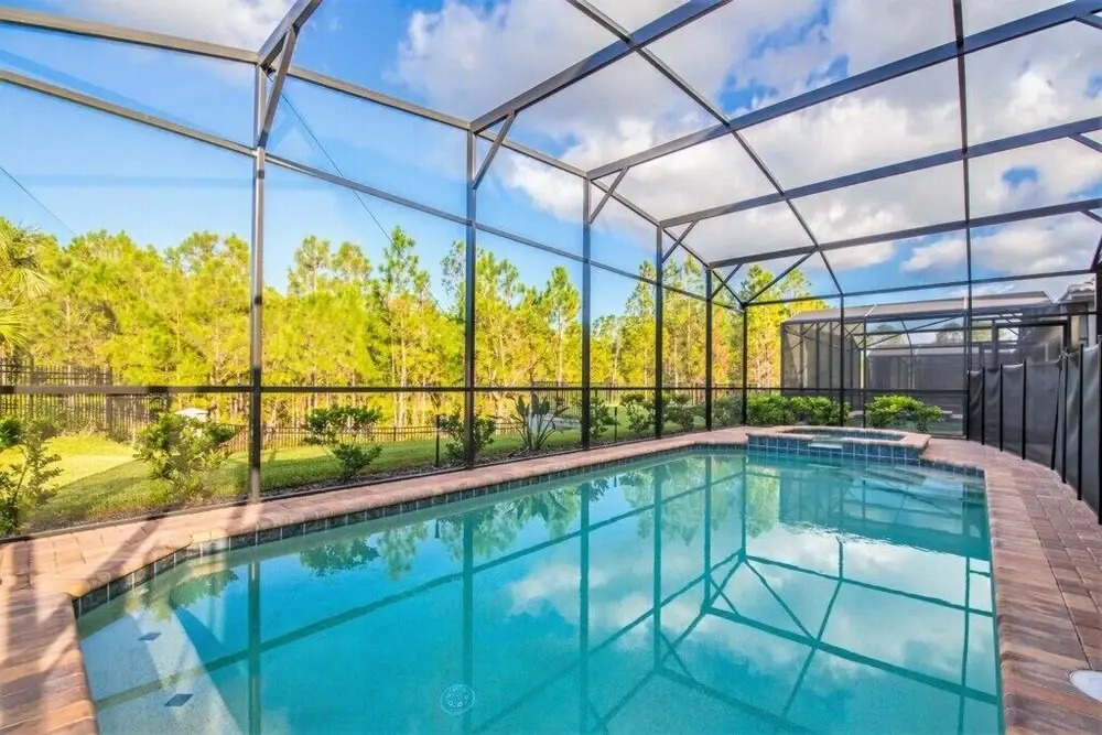 Nice Court Villa Windsro At Westside