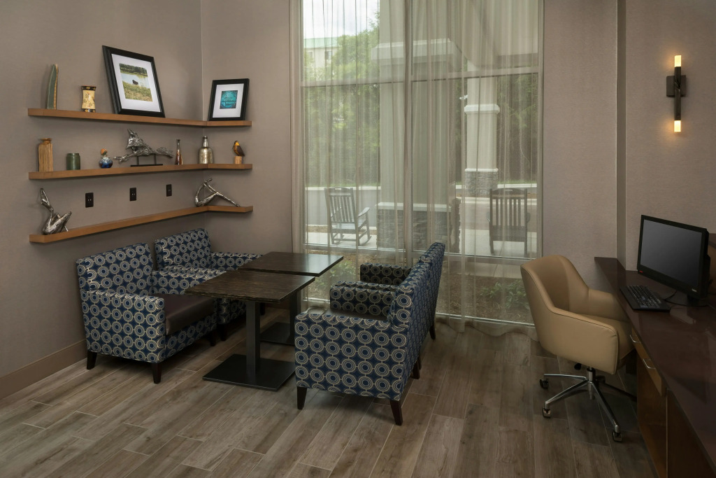 Hampton Inn & Suites-Asheville Biltmore Village, NC