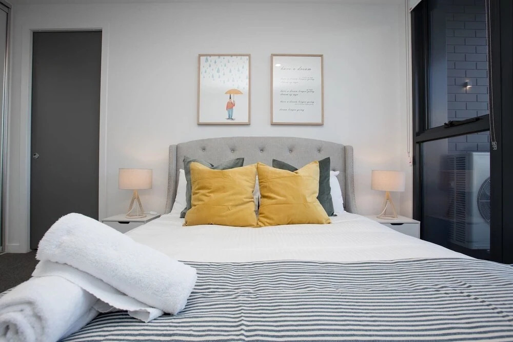 Stunning Apartment In Parkville