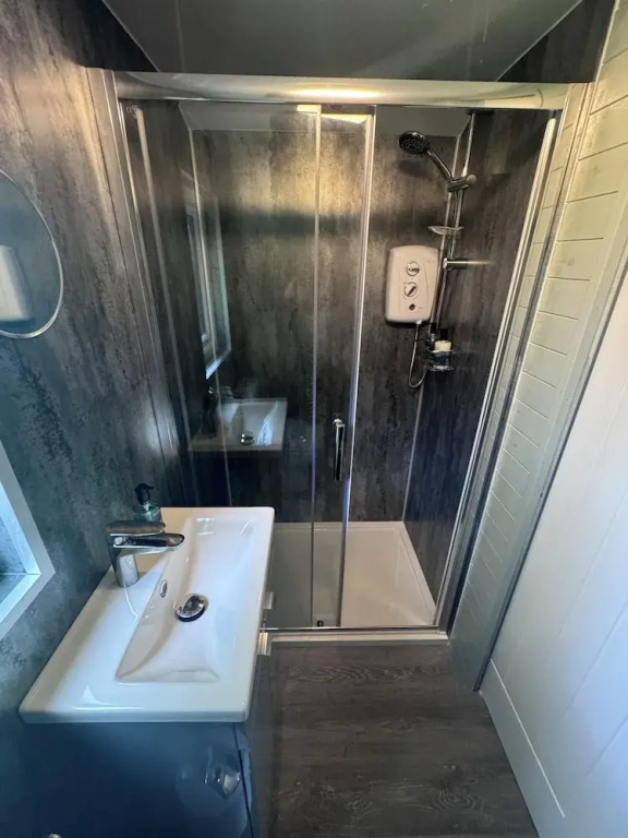 60 Mile Inn - Luxury Pods with Hot Tubs