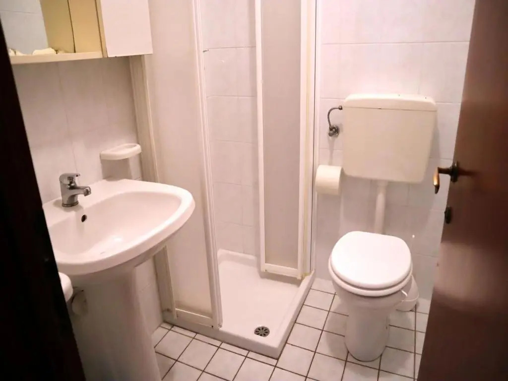 Flat for 4 People With Terrace in Residence With Shared Swimming Pool