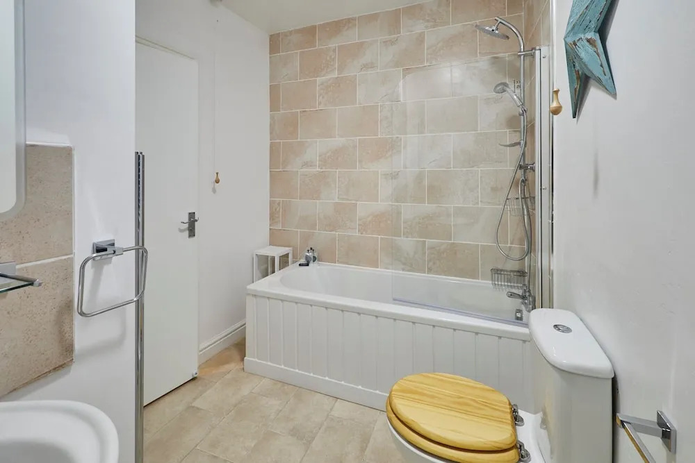 Host Stay Apartment 1
