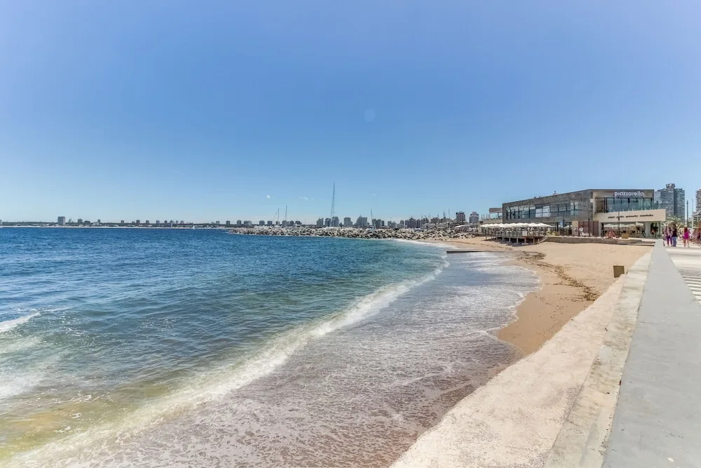 Apartamento con patio interior - Puerto Alerces