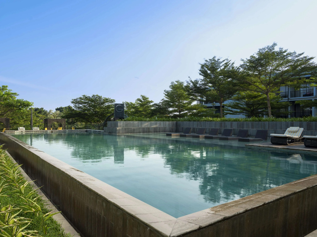 Royal Tulip Gunung Geulis Resort and Golf