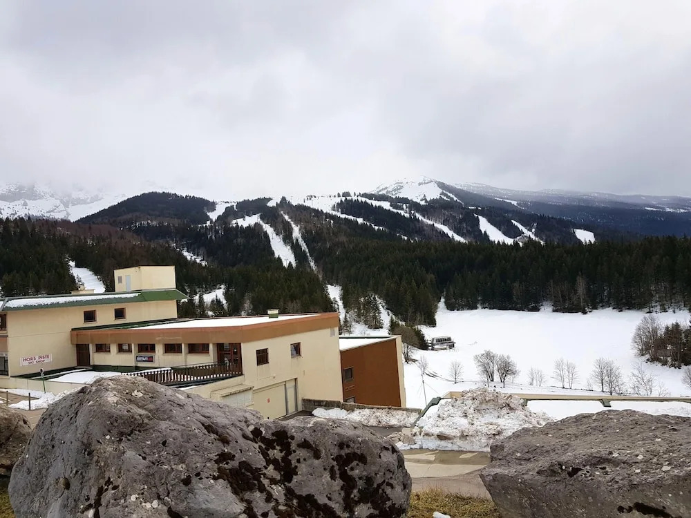Studio In Villard De Lans With Wonderful Mountain View And Balcony 100 M From The Slopes