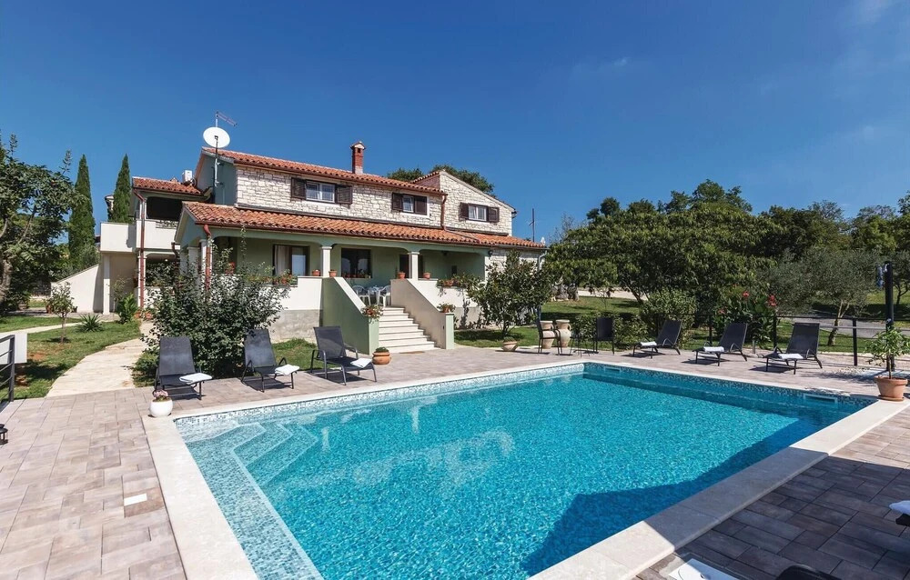 Awesome Home in Kanfanar With Wifi and 1 Bedrooms