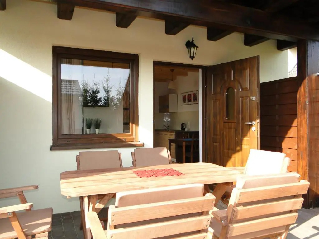 Domki letniskowe,apartamenty Wczasowa 8a