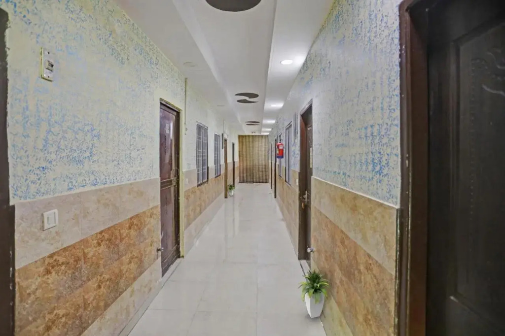 OYO Flagship 80533 Kashvi Palace
