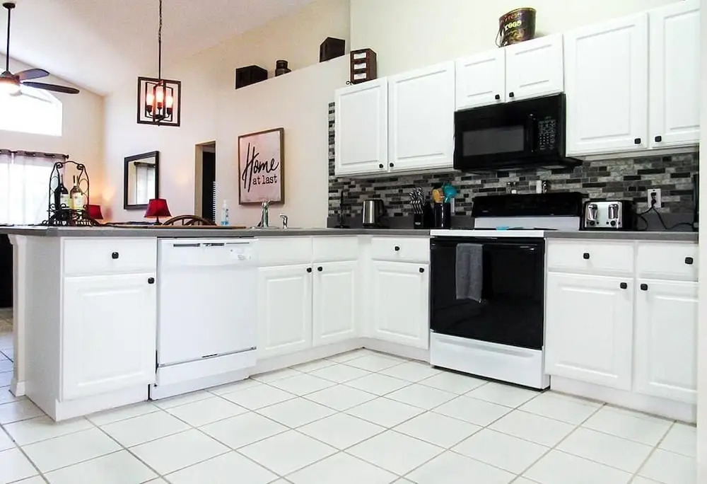 Ref 07 Modern 5 Bed Villa With own Pool Near Disney