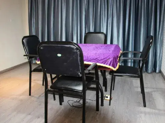 Yixian Sunshine Travel Inn (Xinxiang Hongmen University Town Branch)