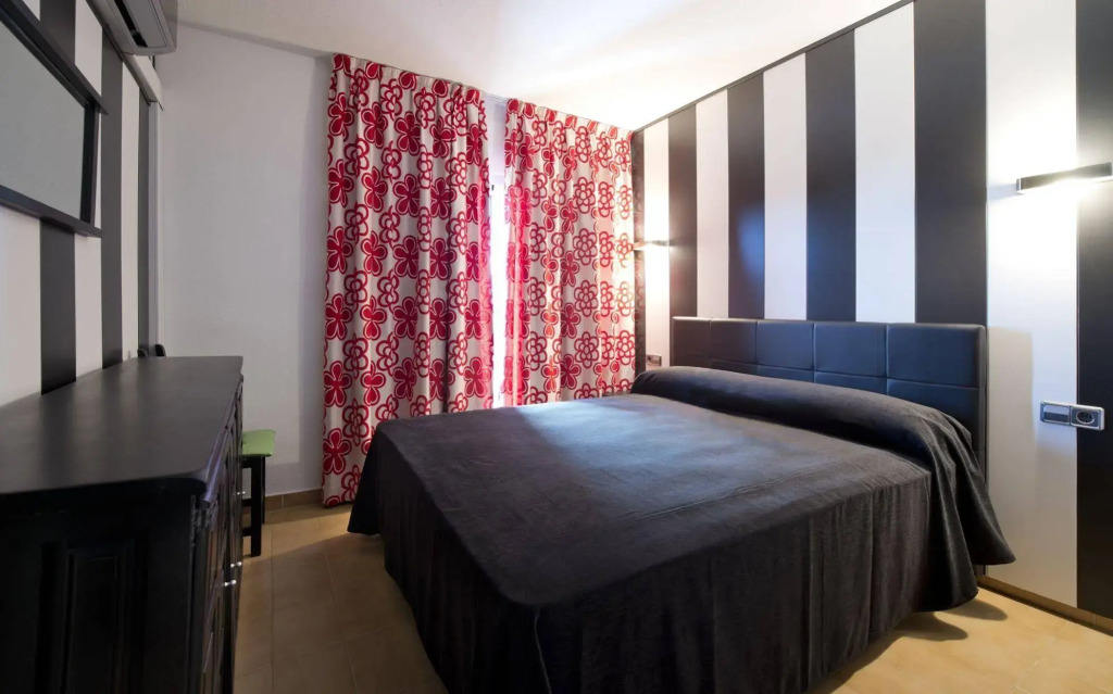 Apartamentos Sallés Beach
