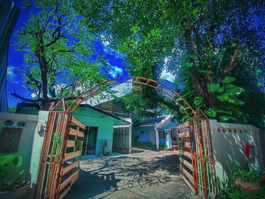 Jongrak Guest House
