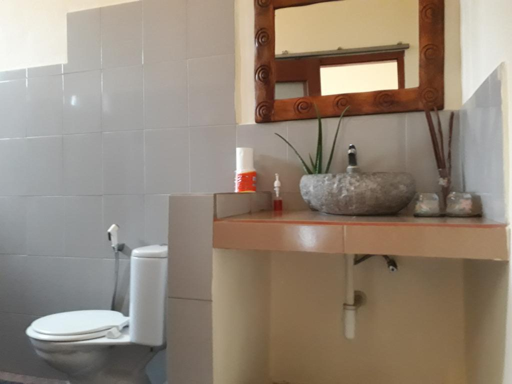 Adi House Homestay