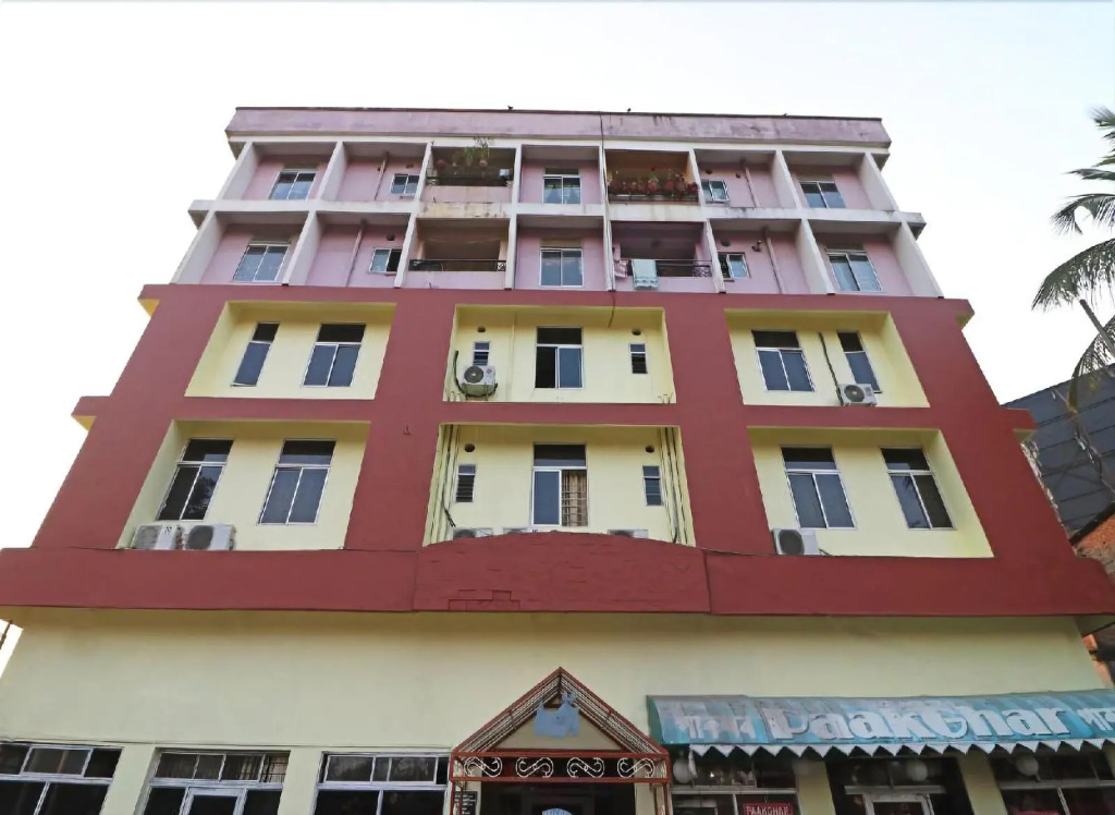 OYO 7359 Hotel Rhino