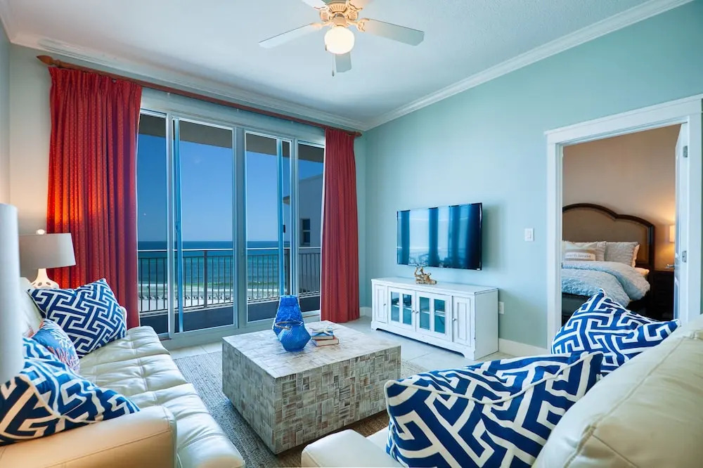 Waterscape A603 - 3 Br condo by RedAwning