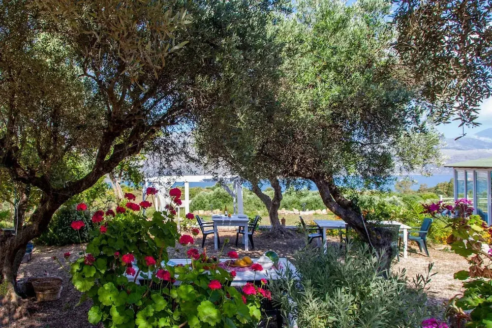 Kefalonia Cozy Nest - Seaview Garden Getaway