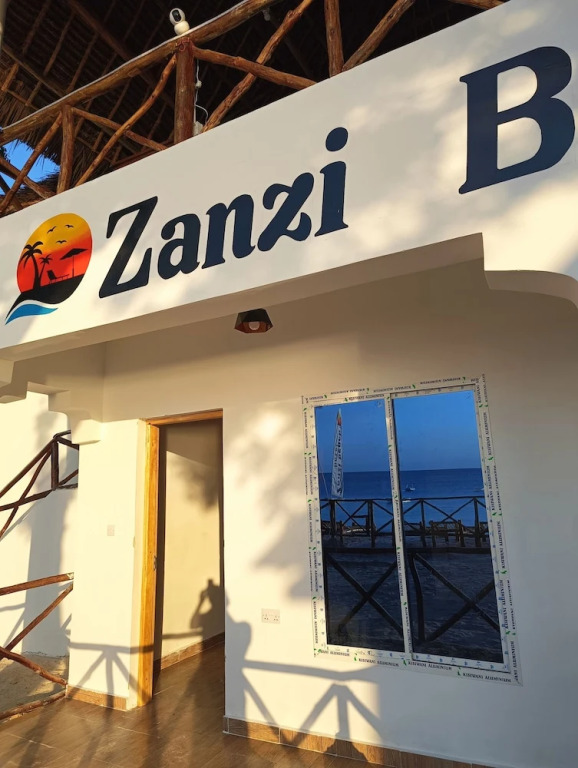 Zanzi beach hotel