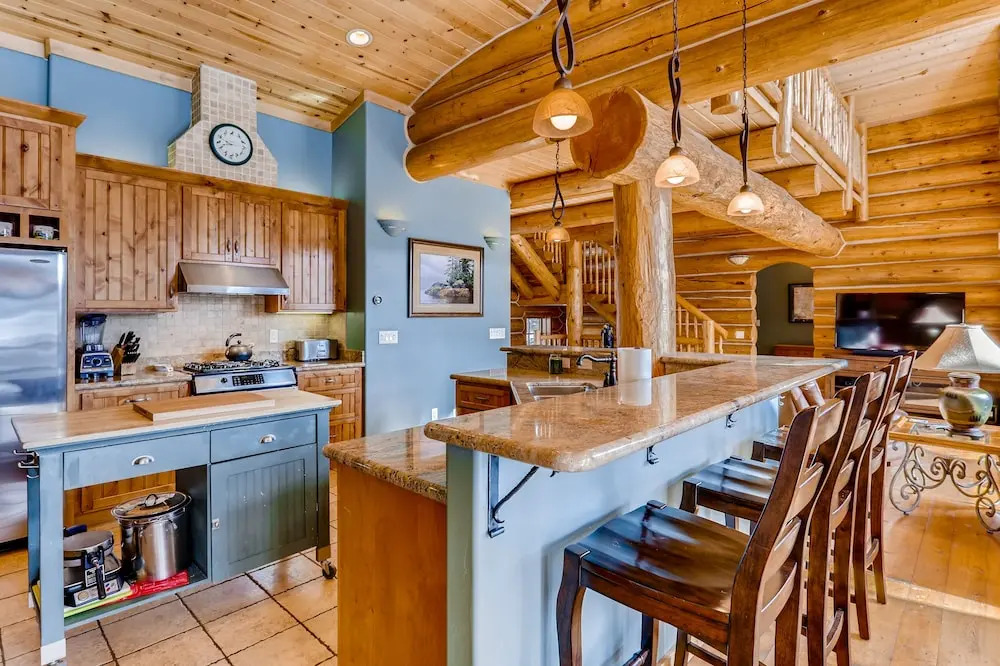 The Reserve House 6 Bedrooms 4.5 Bathrooms Home