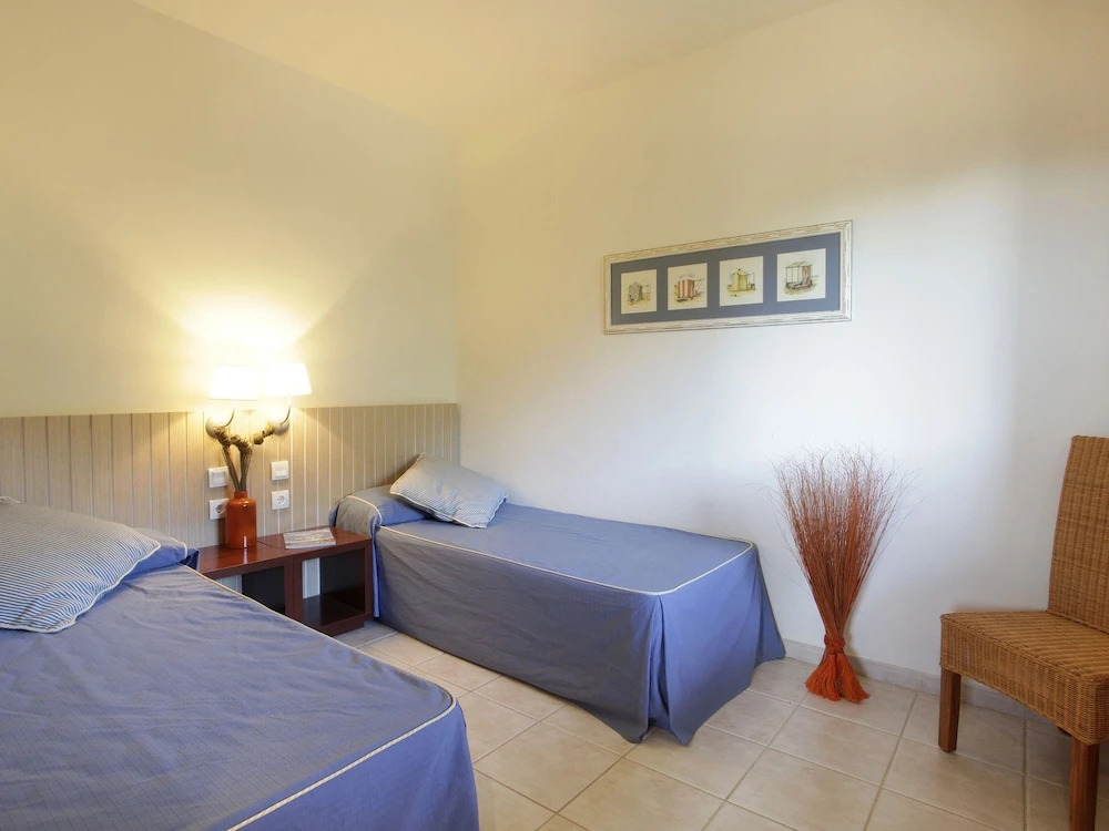 Nice Apartment With Airconditioning, 200 m. From Golfcourse