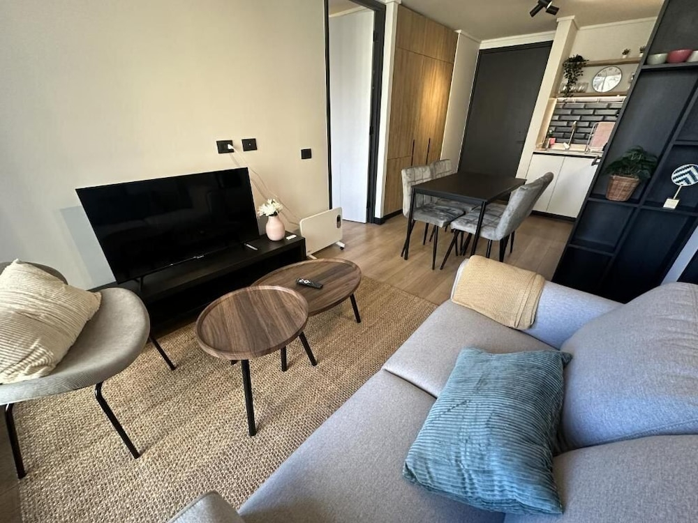 Oceana Suites San Eugenio