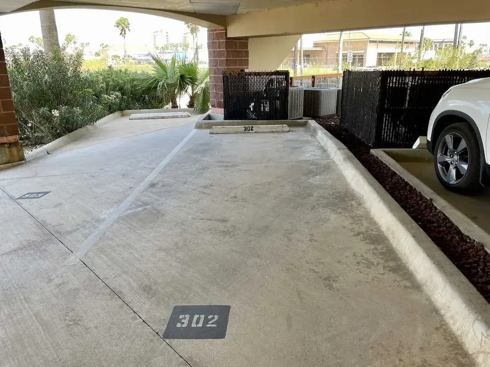 Laguna Bay 302n 3 Bedroom Condo by RedAwning