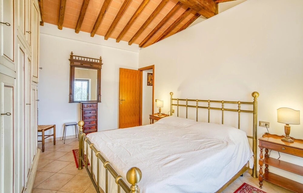 Stunning Home In Case Lori