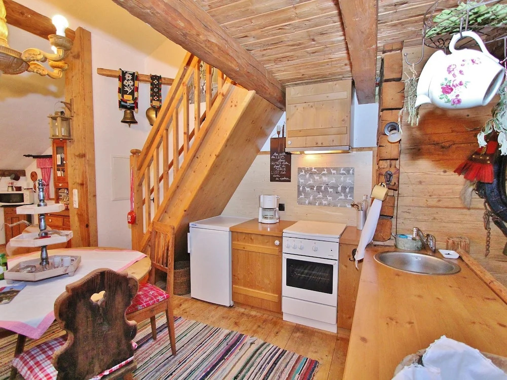 Vintage Apartment in Salzburg near Ski Area