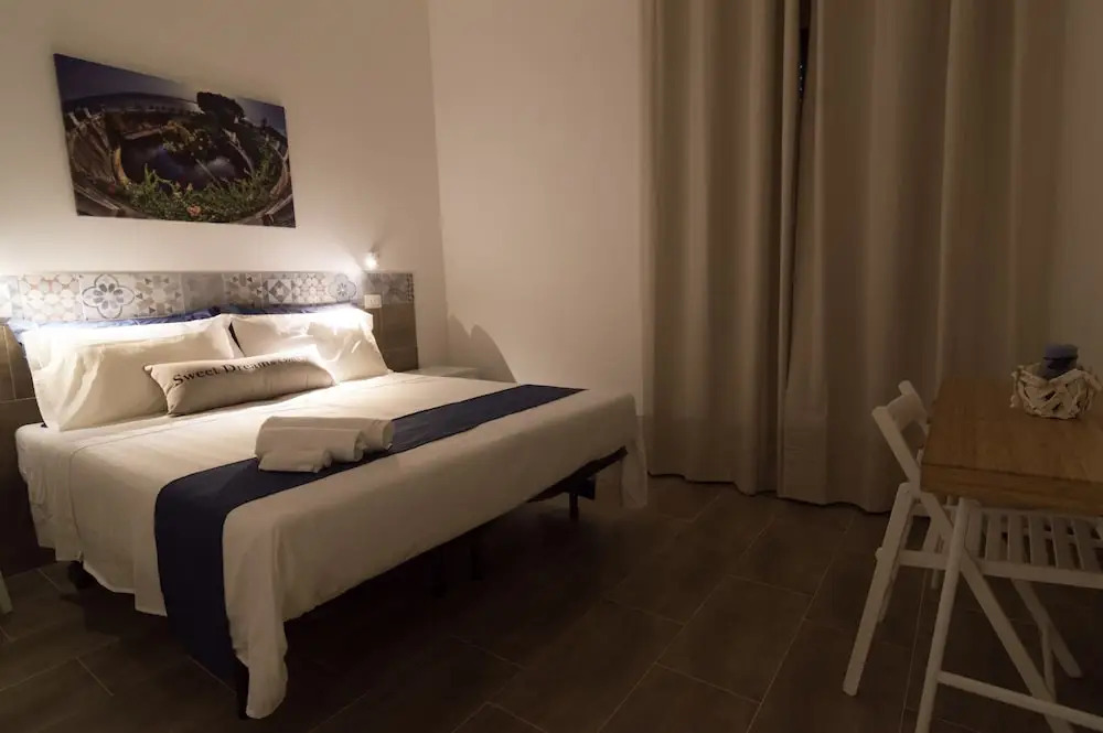 RAUDINO ROOMS