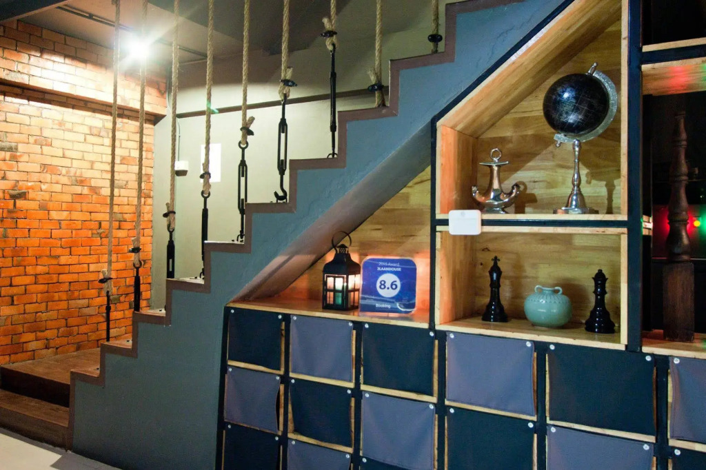 3 Laan House