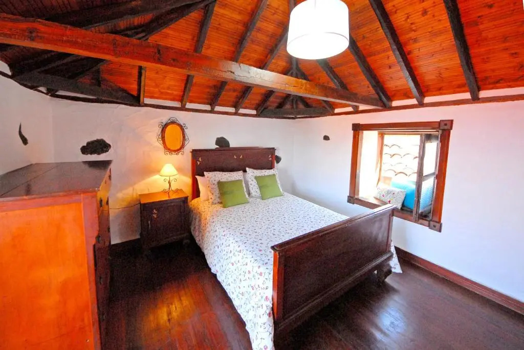 House With 3 Bedrooms in Icod de los Vinos, With Wonderful sea View, E