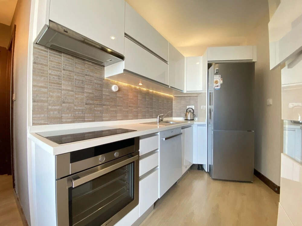 Sleek Residence Flat in Atasehir