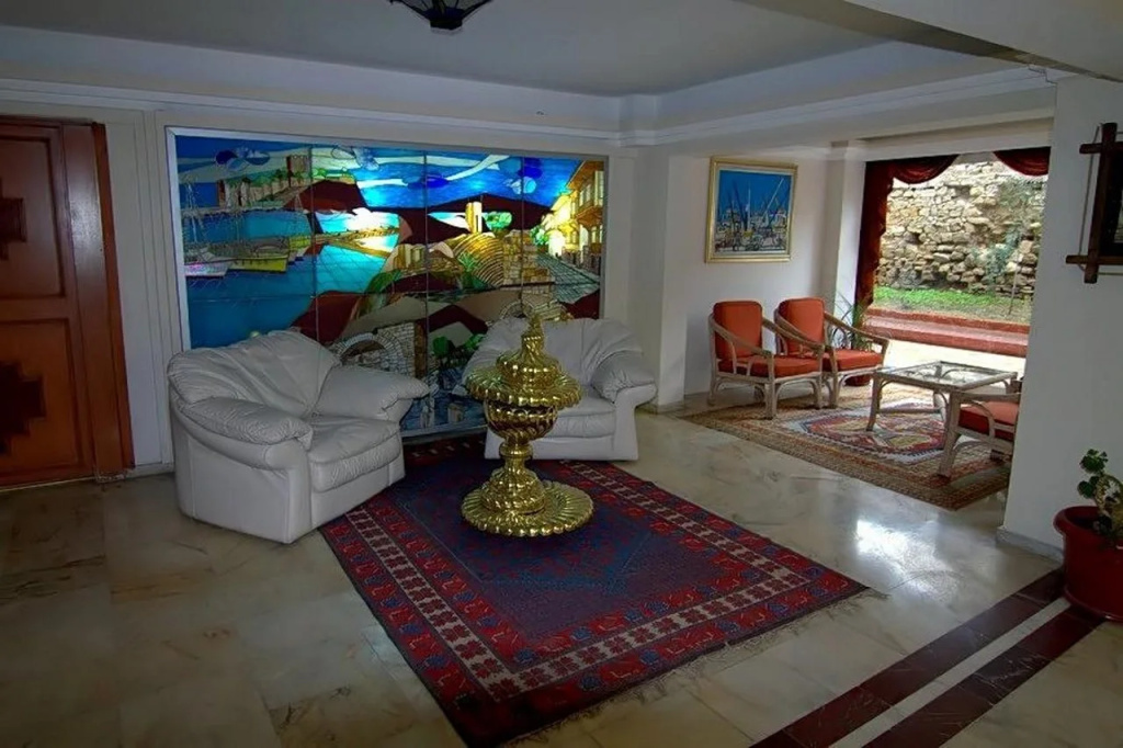ROXX ROYAL HOTEL