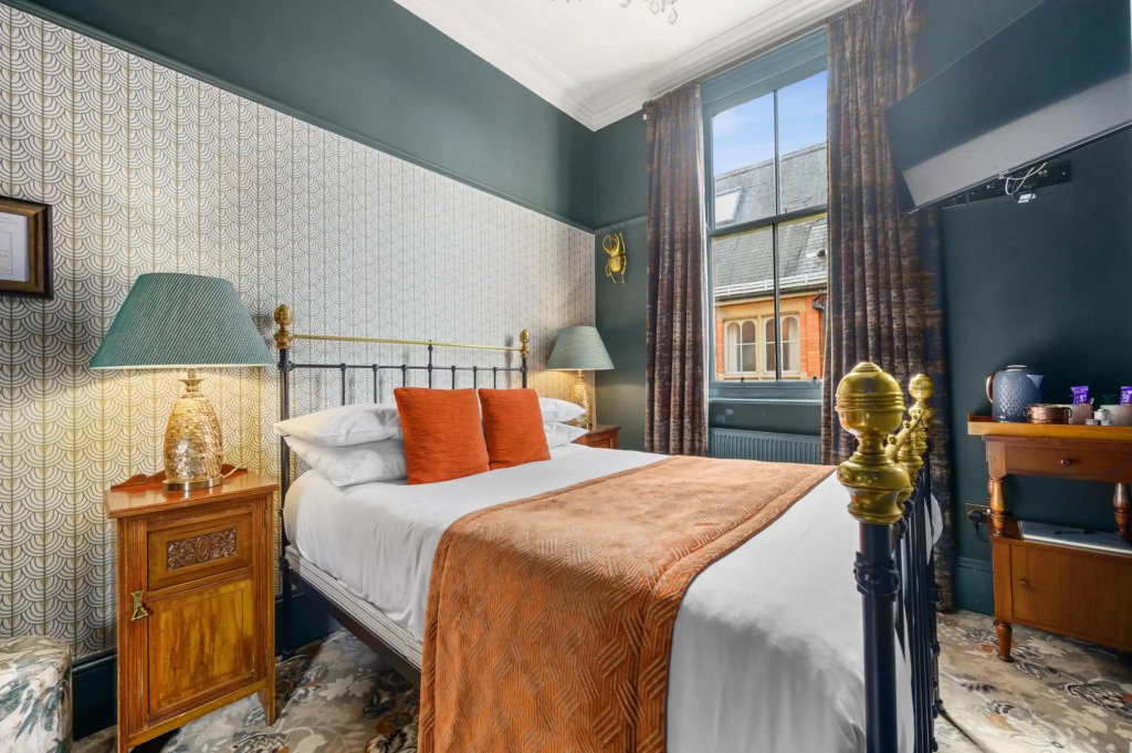 Hotel Clementine